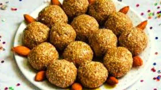 Til Ke Ladoo-तिल के लड्डू