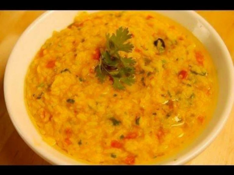 Daliya Moong dal Khichdi