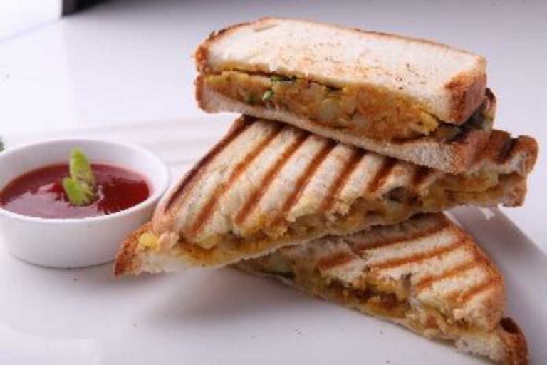 Aloo Sandwich-आलू सेन्डविच 7 aloo sandwich