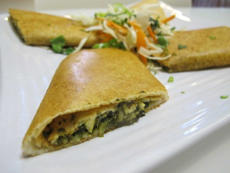 Palak Paneer Dosa -पालक पनीर दोसा 10 palak paneer dosa